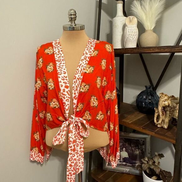 Anthropologie x Farm Rio Red Coral Floral Kimono Style Top SZ OSFA - Picture 2 of 9